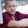 Вергов джитка видеоигри с дъщеря си