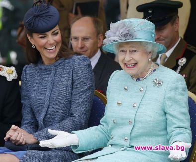 Кралицата подкрепи Кейт 