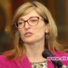 Министър Захариева със сако за 900лв