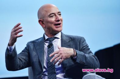Безос слиза от директорския пост на Amazon 