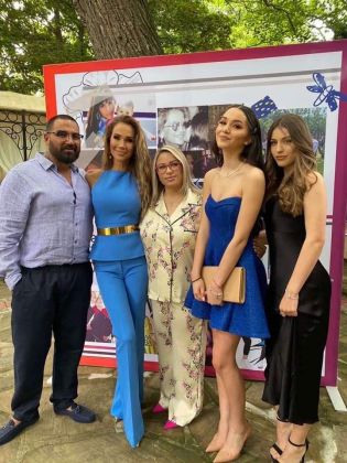 Дъщерята на Ивайла е абитуриентка Дъщерята на Ивайла е абитуриентка