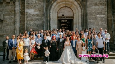 Петя Буюклиева за сватбата на сина си: Още сънувам, бях в приказка! (снимки)