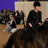 Шарлот Казираги откри ревю на Шанел на кон