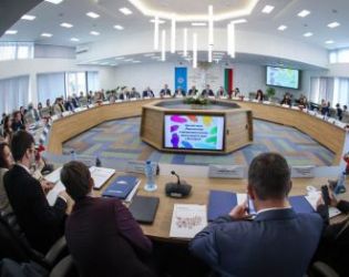 Кой иска отделяне на „младежта” от „спорта” в ресорното министерство?