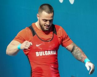 Пред очите ни израства ярка звезда: Стефка Костадинова за Карлос Насар