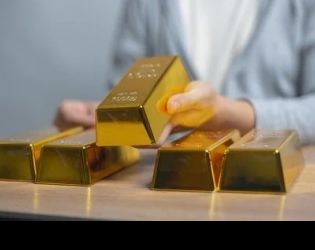 Златото докосна рекордните 3 500 долара