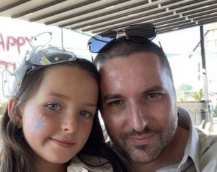 Николай Попов създаде Фондация Сияна Попова