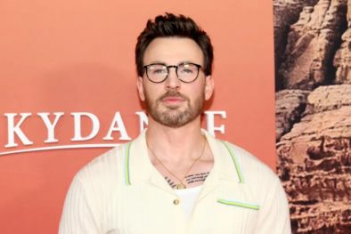 Крис Евънс пропусна премиерата на филма си в Кан заради 70-ия рожден ден на майка му