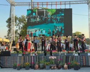 Хиляди на фолклорния фестивал в с.Българи