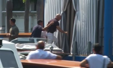 Джеф Безос и Лорън Санчес притигнаха във Венеция за тридневната си сватба