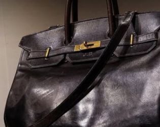 Оригиналната чанта Hermès на Джейн Бъркин беше продадена за 10 милиона долара