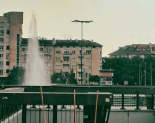 Едни си изоставят тротинетките, втори - други превозни средства: ФОТО НА ДЕНЯ