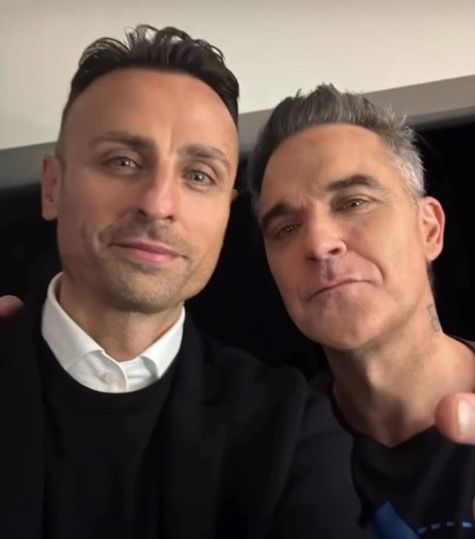 Бербатов и Роби Уилямс: ФОТО НА ДЕНЯ