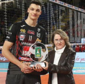 Удължиха договора на Алекс Николов до 2028 г.