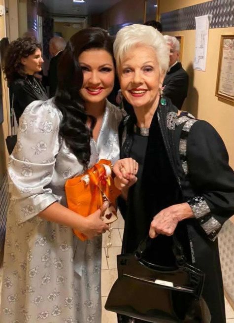 Нетребко се пусна с Кабаиванска като поклон към нашата Тоска на всички времена: ФОТО НА ДЕНЯ