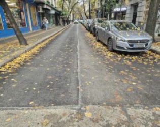 Разполовен асфалт: финалът на 5-месечния ремонт след ремонт на 70 м от ул. Княз Борис