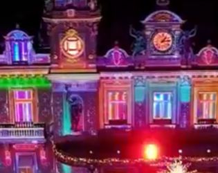 Монте Карло с уникална Коледна украса: ВИДЕО НА НОЩТА