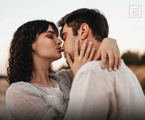 Целуването се е появило преди 21 милиона години, показва ново изследване