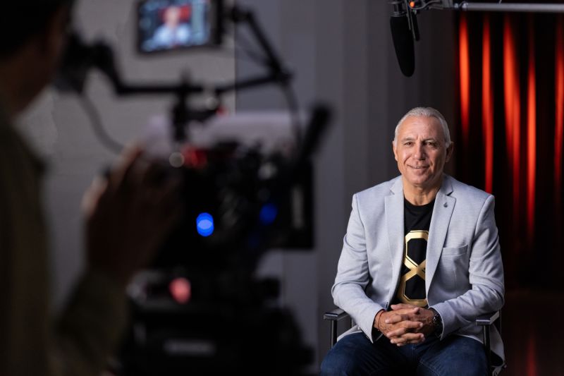 Новият формат „Вече играеш… Стоичков“ започва