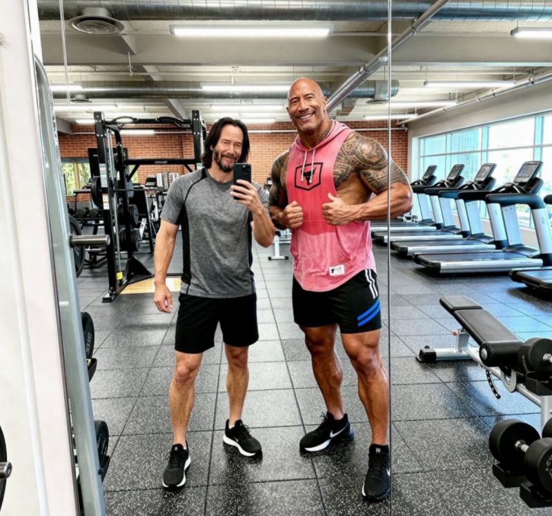 Киану и Скалата се засякоха във фитнеса: ФОТО НА ДЕНЯ