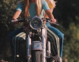 Тъжа, како Брижит: Силви Вартан