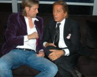 Имах 43 г. любов с Валентино: Моделът Брус