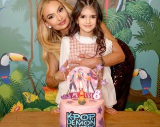 Малина си показа внучката: ФОТО НА ДЕНЯ