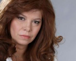 Йотова казва утре в 12 имаме ли служебен кабинет