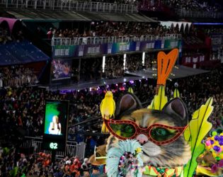 Шоу за $1 млрд.: Самбата превзе Рио де Жанейро, но предизвика и политически скандал