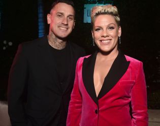 Пинк отрече слуховете за раздяла с Кери Харт