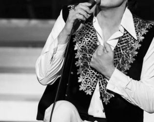 ХИВ-позитивен съм, но не ме съжалявайте: Иво Димчев