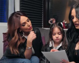 Глория възроди „Радост-тревога“ в дует с дъщеря си и с участие на внучката си