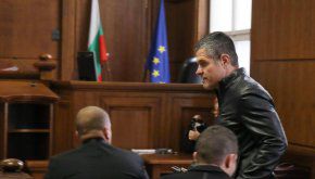 Съдът пак отказа да пусне Брендо от затвора