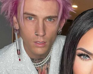 Меган Фокс блокира Машин Гън Кели в Instagram след серия флиртове