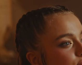 Шайло Джоли дебютира като актриса и впечатлява с танци