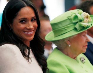 Появиха се нови твърдения за напрежение между Меган Маркъл и кралица Елизабет II