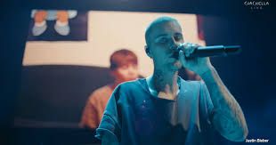 Джъстин Бийбър разгневи фенове с „лаптоп шоу“ на Коачела