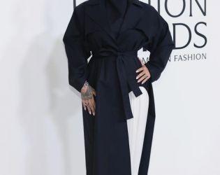 Риана отрече слуховете за четвърта бременност