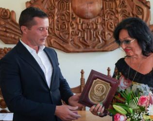 Йорданка Христова получи званието „Почетен гражданин на Царево“