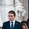 Барън Тръмп привлече вниманието с нова визия след месеци извън светлината на прожекторите