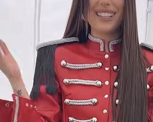 Михаела Маринова с нова визия