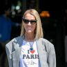 Селин с импровизиран концерт пред хотела си в Париж: ВИДЕО НА ДЕНЯ
