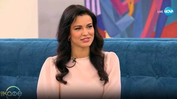 Деница Стоянова е новото лице на „На кафе“