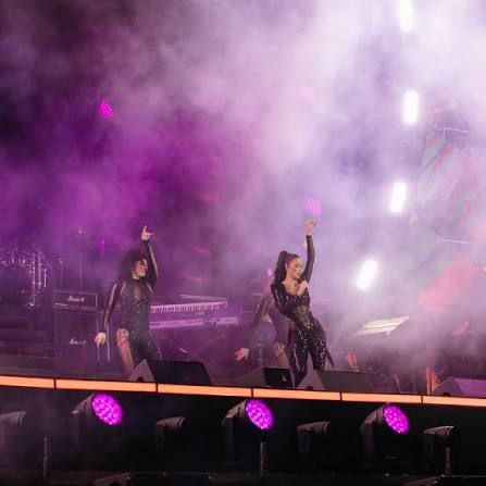 Технически проблем остави Pussycat Dolls без Никол Шерцингер по време на „Buttons“