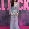 Катрин Зита-Джоунс блесна със сребриста рокля с пелерина на премиерата на „Kill Jackie“ в Лондон