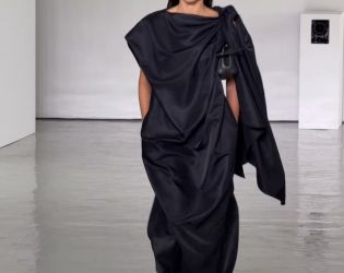 Кендъл Дженър закри ревюто на Bottega Veneta в Милано пред погледа на Джейкъб Елорди