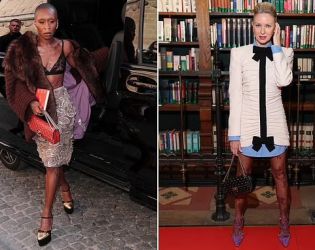 Синтия Ериво и Наоми Уотс на ревюто на Valentino