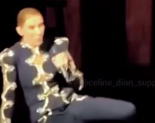 Селин Дион падна на сцената в Париж (Видео)