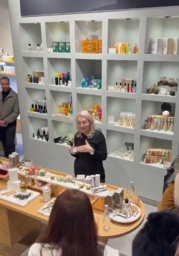 Станислава Георгиева представи своя парфюмен портрет в Scent Stories by ALCHEMISTA