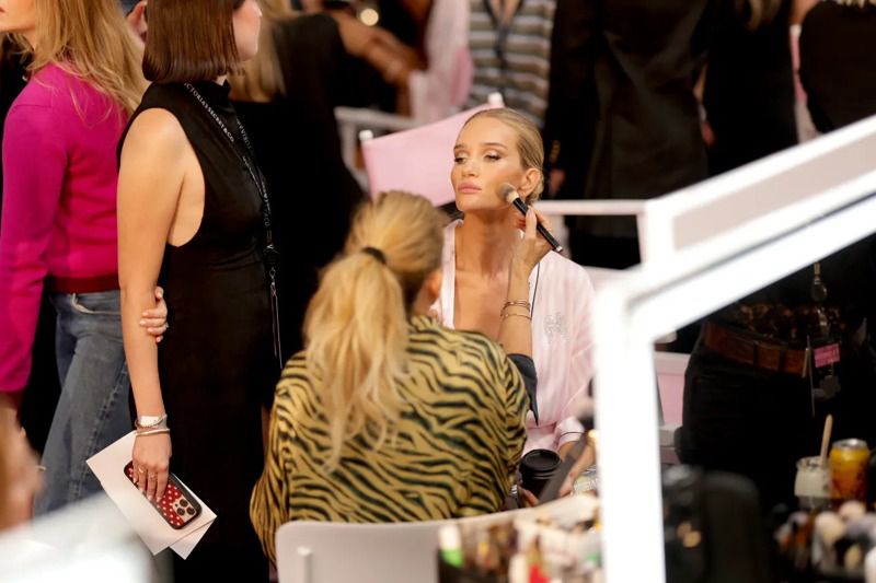 Бекстейдж на Victoria’s Secret